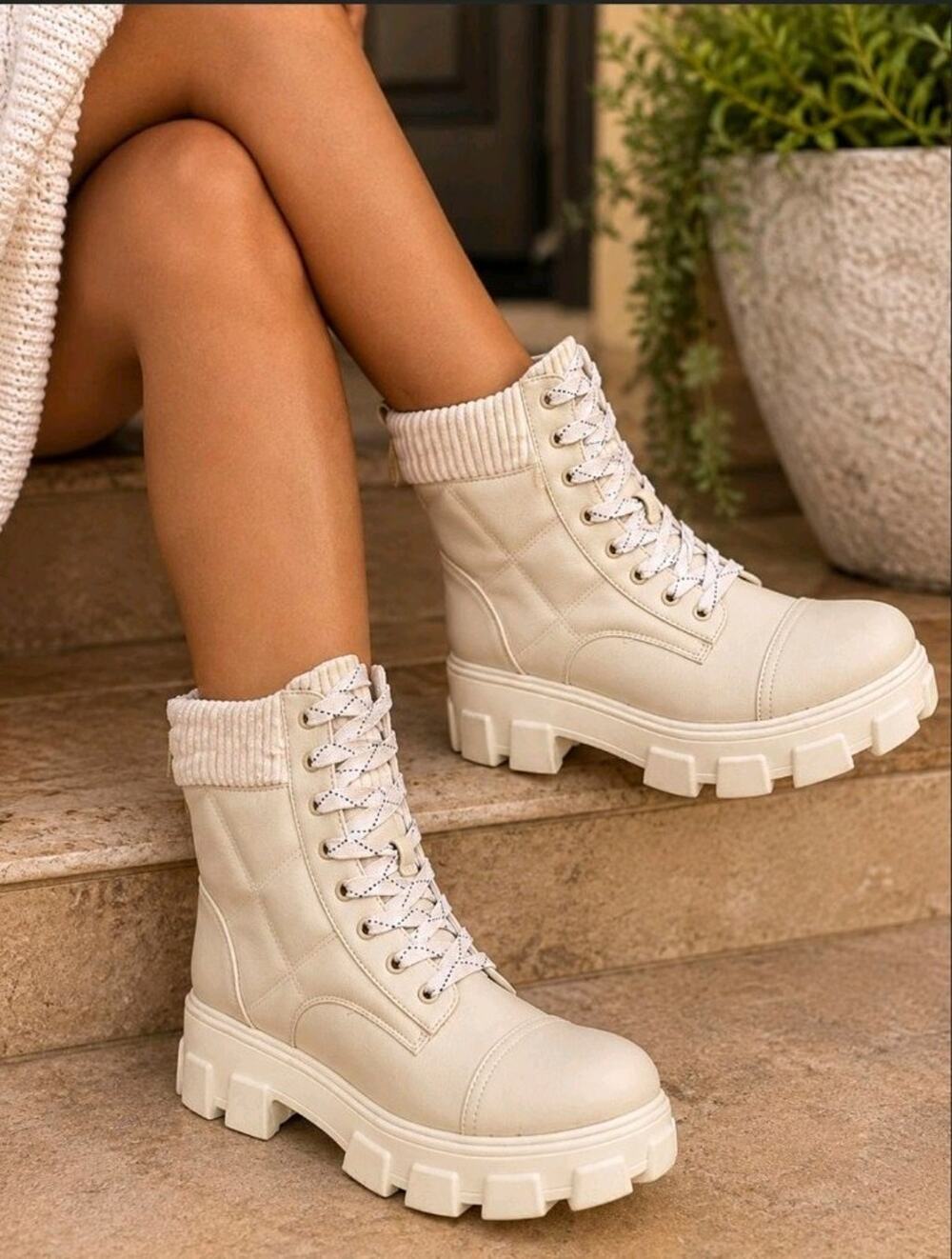 Circus by Sam Edelman Darren Ivory Chunky Edgy Lace Zipper Combat Boot Size 9.5
